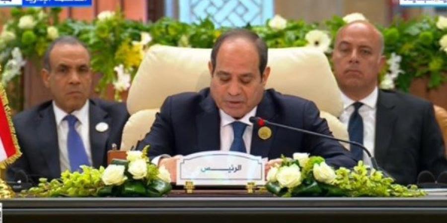 الرئيس السيسي: مصر تعكف على تدريب الكوادر الأمنية الفلسطينية لتولى مهام حفظ الأمن داخل غزة - خبر صح