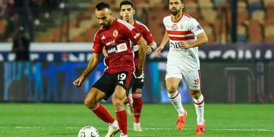 نجم الأهلي: مباراة بيراميدز مع الزمالك ستحدد بطل الدوري وكان لابد من تأجيل القمة - خبر صح