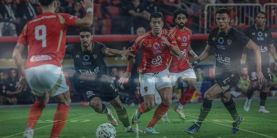 تعرف على طاقم تحكيم مباراة القمة بين الأهلي والزمالك - خبر صح